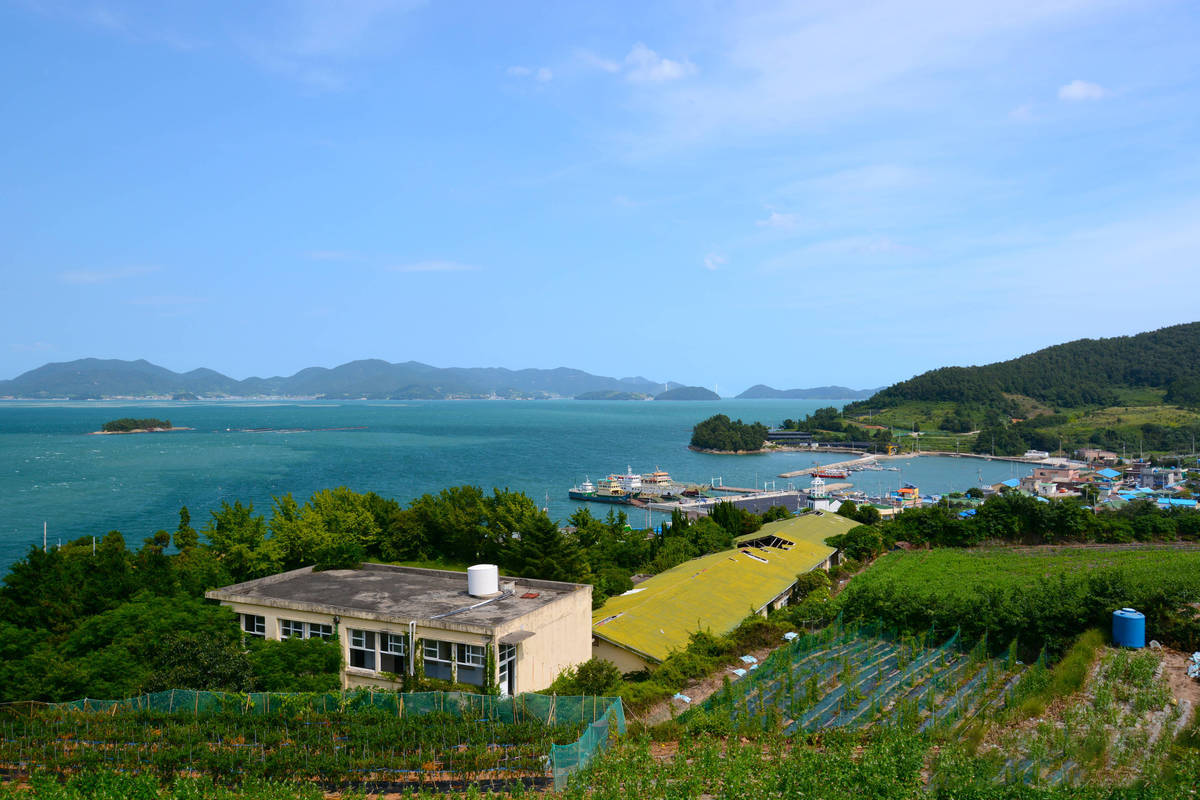 백야도 선착장, 방파제