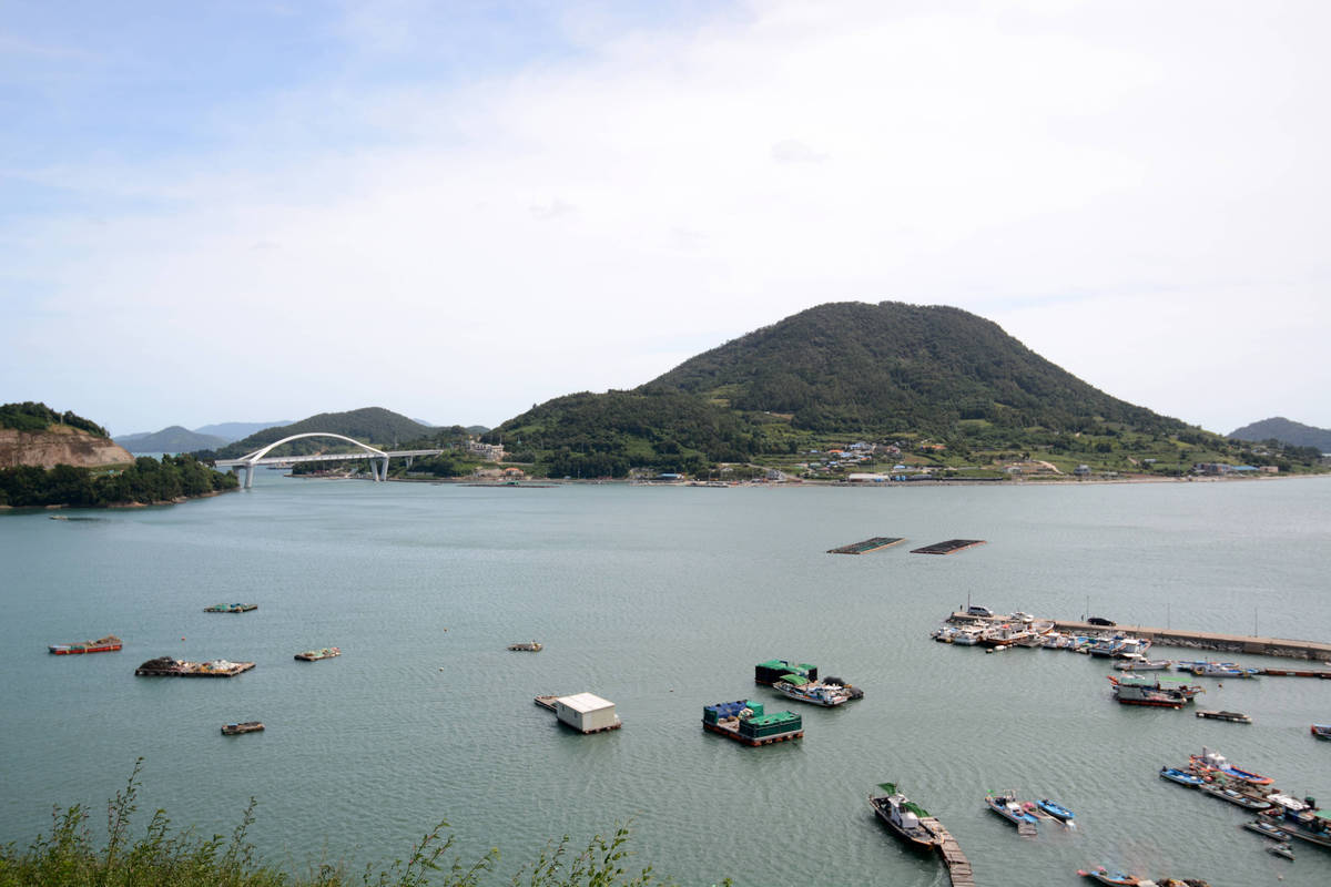 백야도 선착장, 방파제