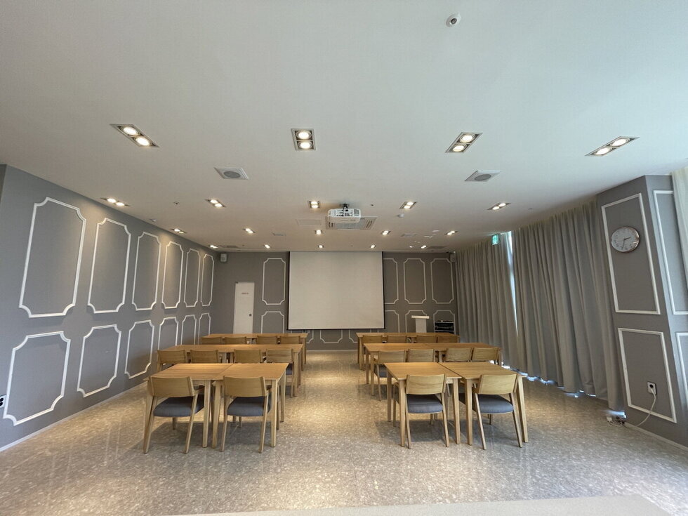 디아크리조트 세미나실