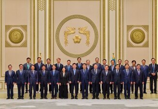 Mayor Seo Young-hak of Yeosu City attends the ‘9th Popularly Elected Local Government Term Nationwide Briefing and Luncheon for Mayors, Governors, and District Chiefs,’ held at the Yeongbingwan (State Guest House) at Cheong Wa Dae on the 27th.