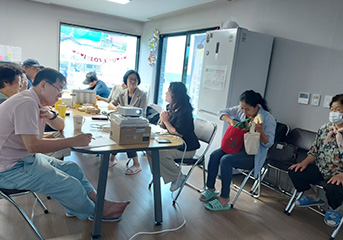 종화지구 맞춤형 컨설팅 교육을 받는 모습