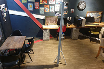 컴퓨터실 내부 전경