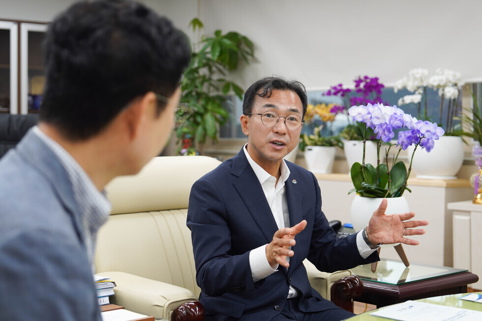 20260715 한국남동발전㈜ 여수발전본부 후원증서 전달식-6.jpg