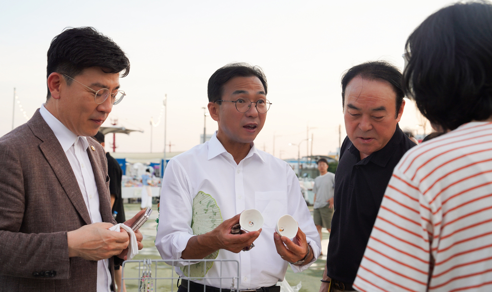 국동항 한밤의 피크닉 개장 행사