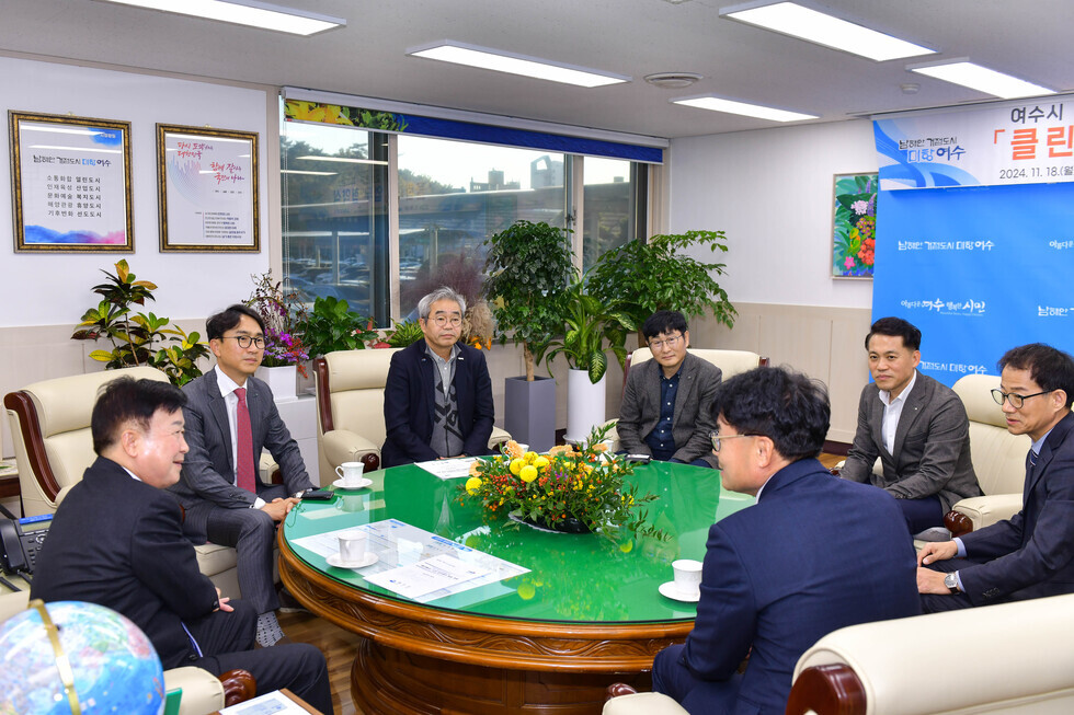 20241118 클린페이 업무 협약식-3.jpg