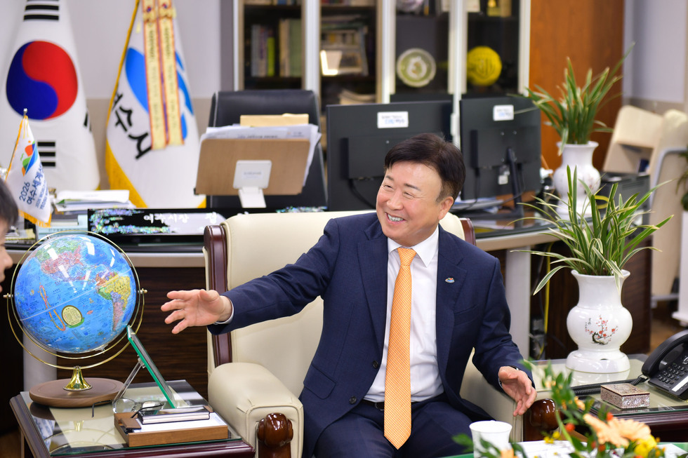 20241120 여수해양FC U-18선수육성 지원 업무협약식-7.jpg