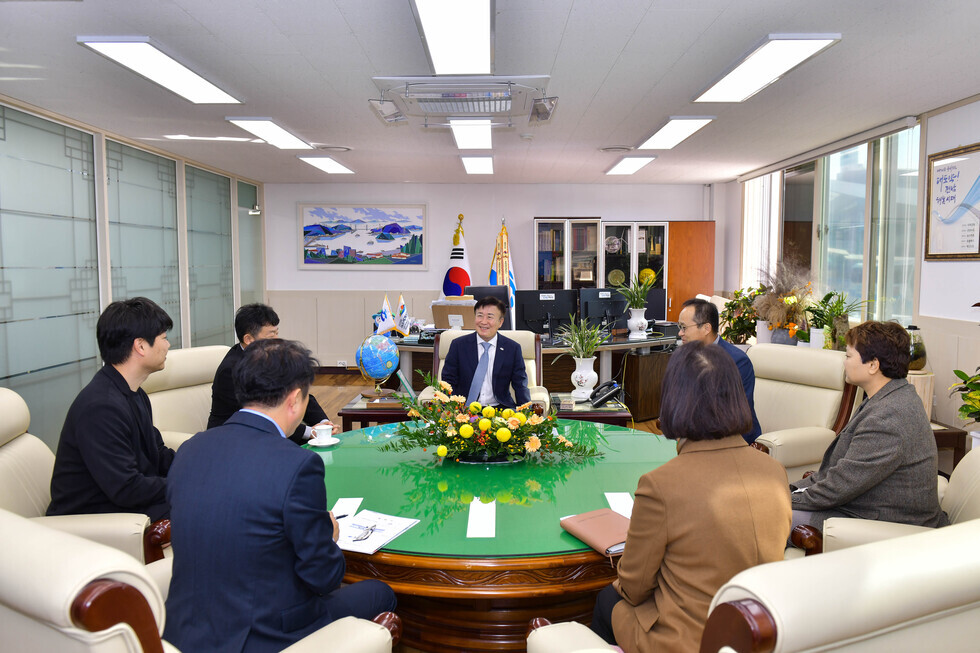 20241122 여문청소년문화의집 청소년성문화센터 수탁기관 협약식-1.jpg