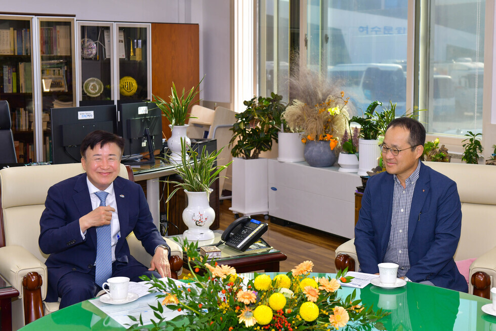 20241122 여문청소년문화의집 청소년성문화센터 수탁기관 협약식-4.jpg