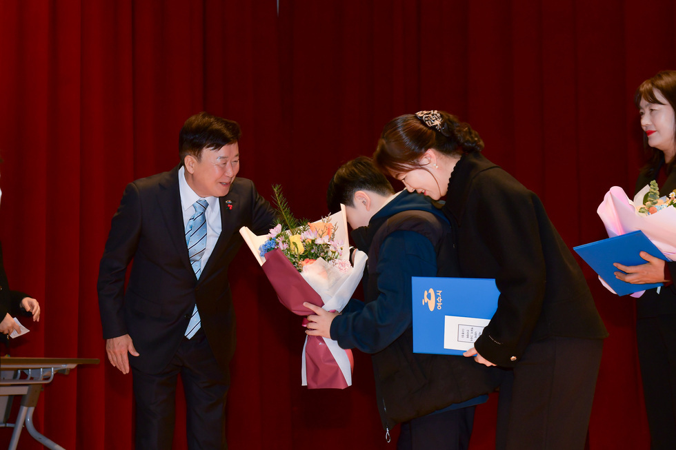 20241204 12월 직원 정례회-10.jpg