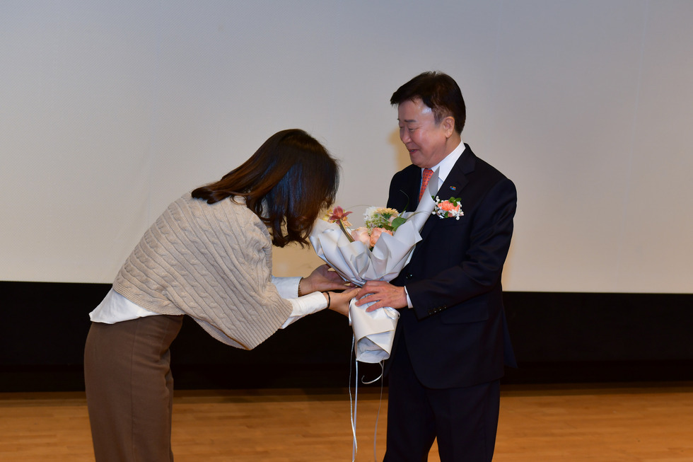 20241206 여수시어린이집연합회 보육교직원 힐링 문화의 날-9.jpg