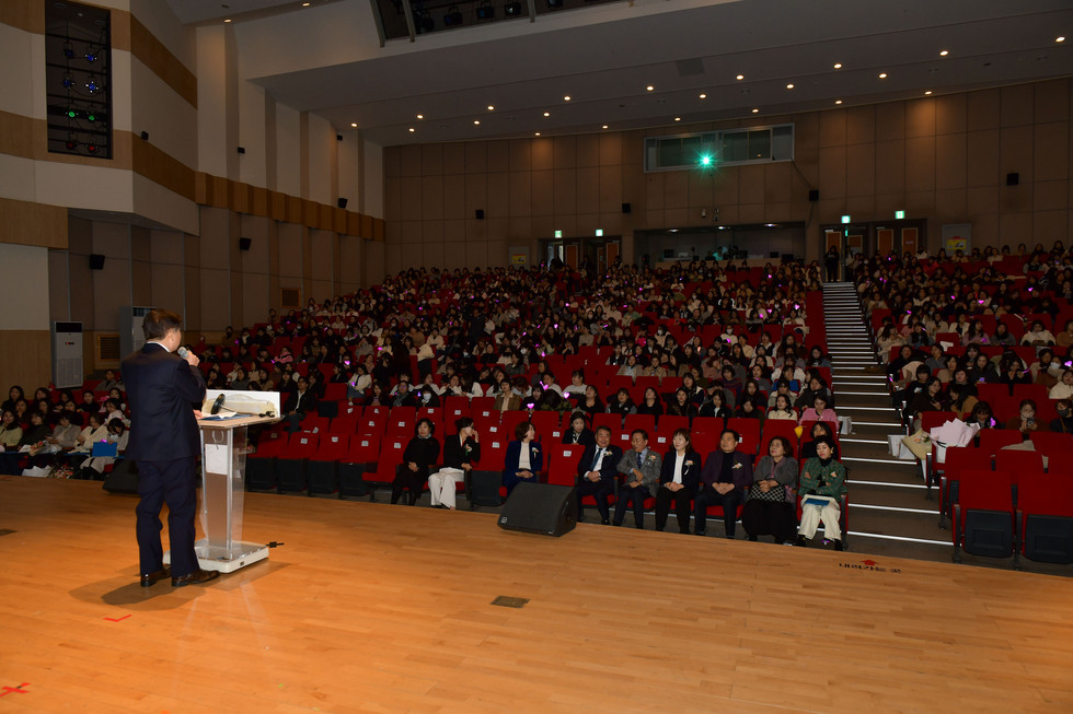 20241206 여수시어린이집연합회 보육교직원 힐링 문화의 날-13.jpg