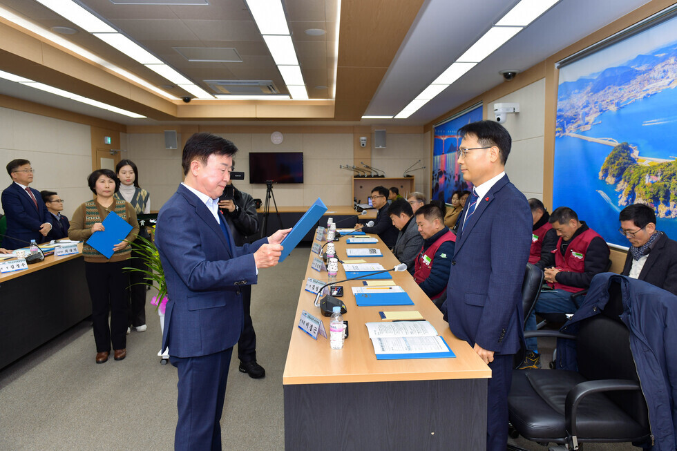 20241209 2024년 하반기 여수시 노사민정협의회 회의-2.jpg