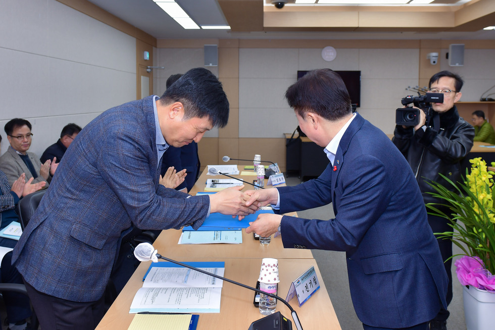 20241209 2024년 하반기 여수시 노사민정협의회 회의-3.jpg