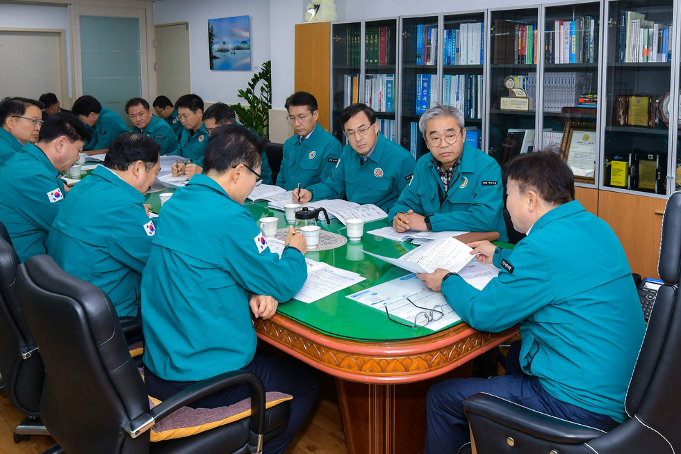 20241216 민생 안정 대책 회의-5.jpg