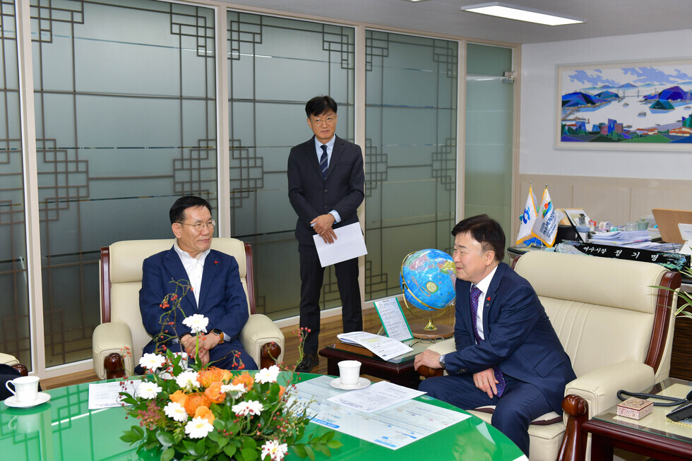 20241216 건설인협회 기부금전달식-11.jpg