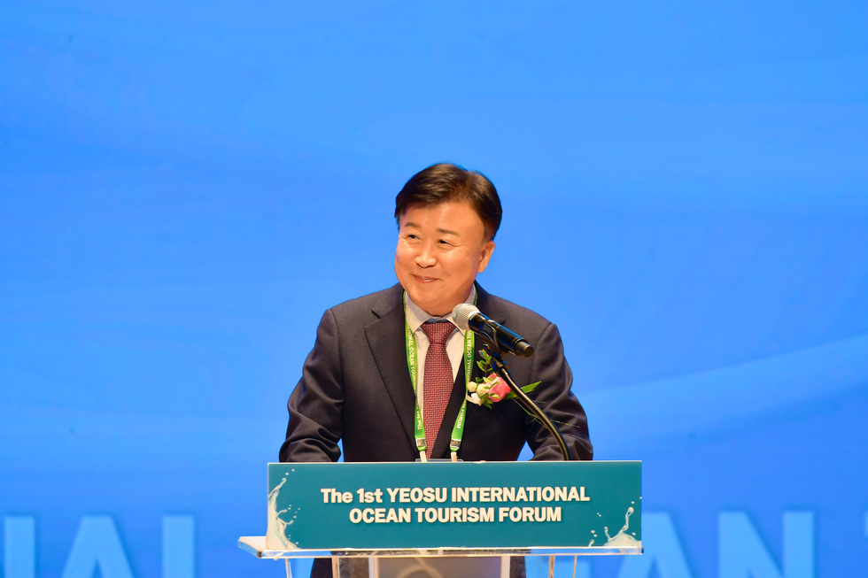 20241217 제1회 여수국제해양관광포럼-8.jpg