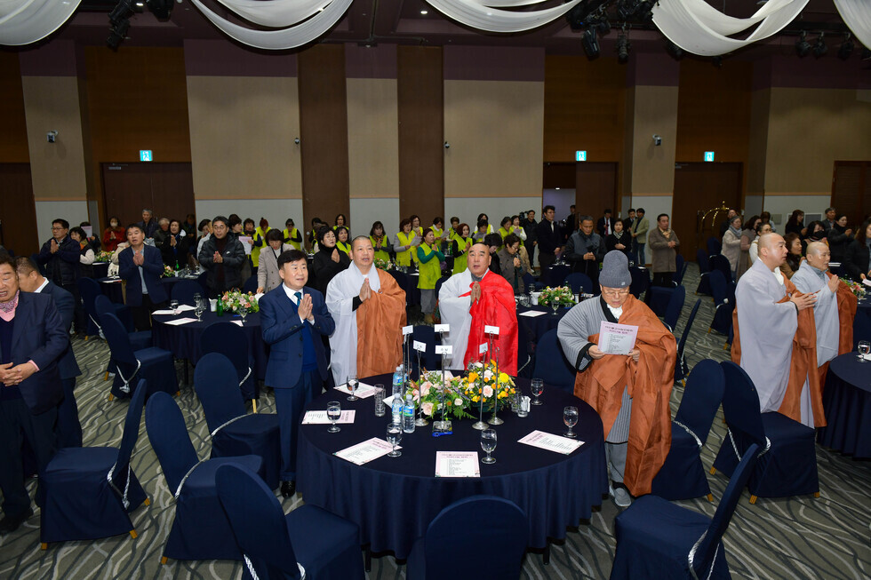 20241216 여수불교사암연합회 자비나눔의 밤 행사-2.jpg