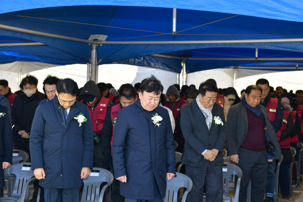 20241227 여수국가산단 산업재해 희생자 추모 및 안전기원탑 제막식-3.jpg