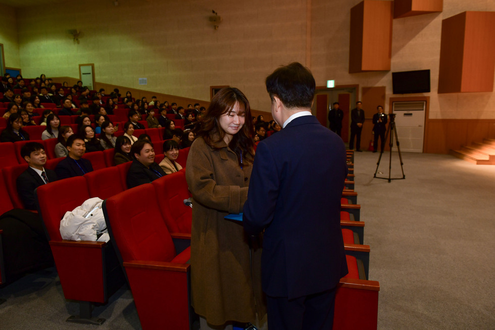 20250106 상반기 정기인사 임용장 수여식-35.jpg
