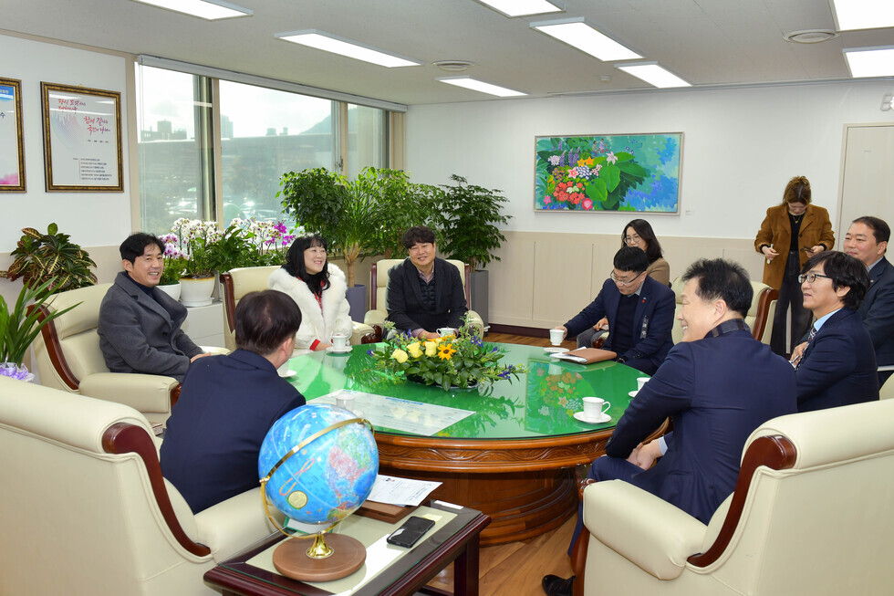 20250109 전남 여수지역건축사회 성금 기탁식-5.jpg