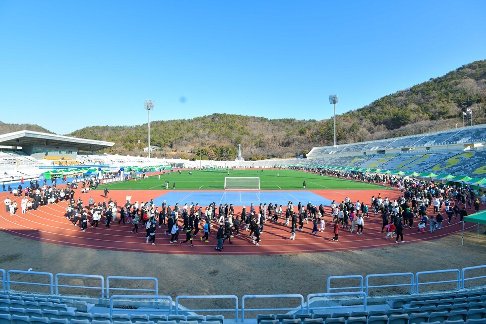 20250112 제19회 여수해양마라톤대회-26.jpg