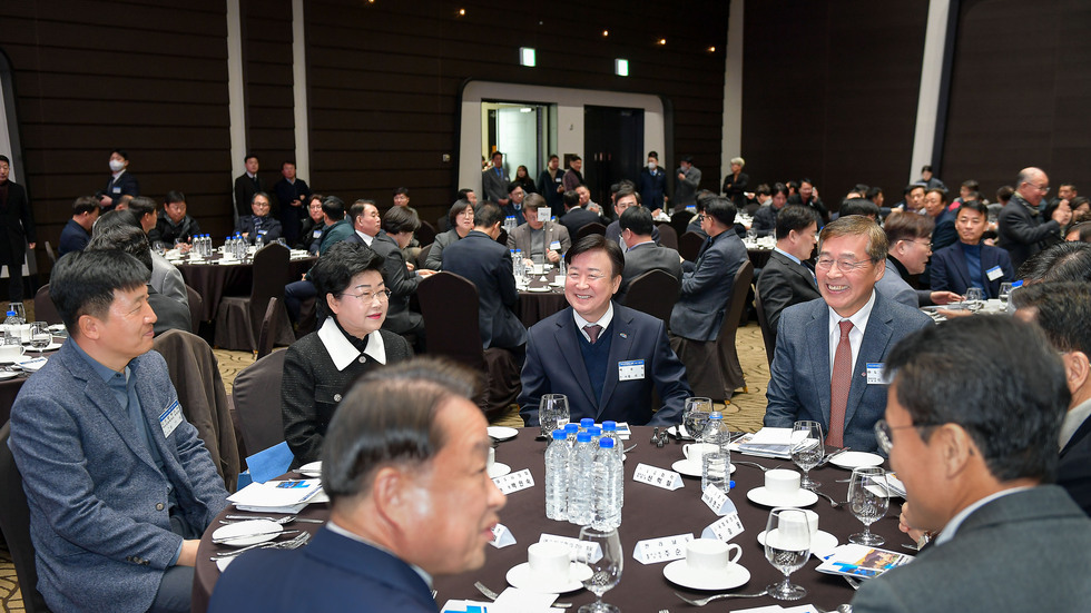 20250211 LG화학 대표이사 초청 열린 오찬 강연회-1.jpg