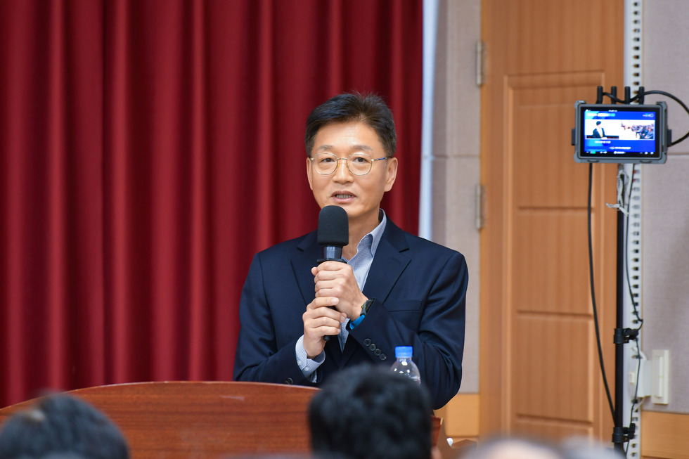 20250225 시민과의 열린 대화(돌산읍)-8.jpg