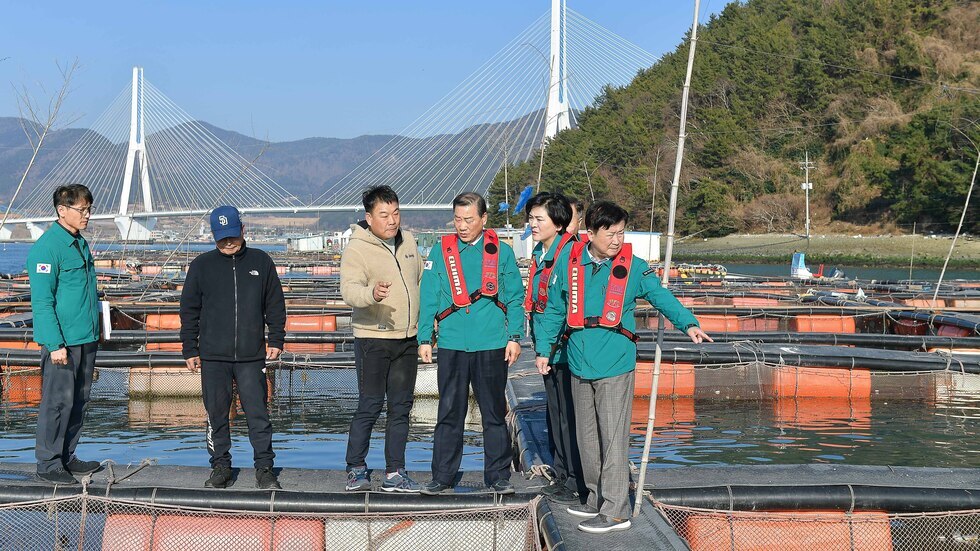 20250228 저수온 피해 어류양식장 현장 방문-2.jpg