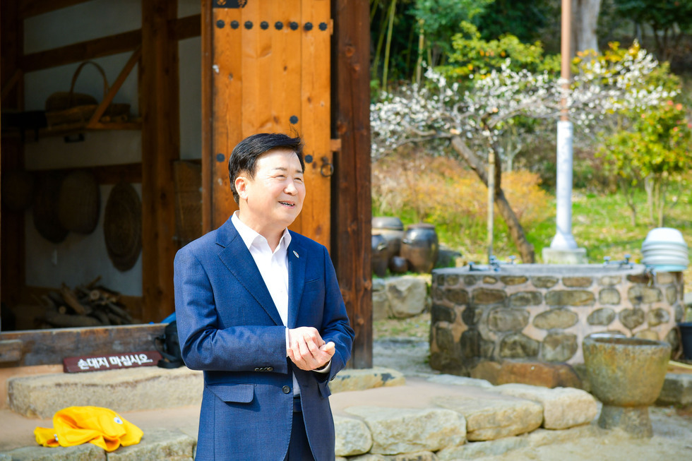 20250320 이충무공 어머니 사시던 곳 유적지 내 꽃묘 심기 및 세족식-2.jpg