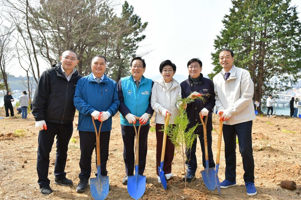 20250324 2026여수세계섬박람회 소망나무 심기 제80회 식목일 행사-17.jpg