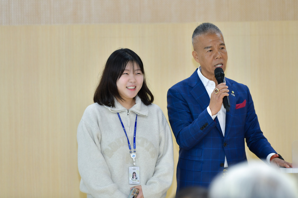 20250407 쌍봉동 주민자치회 카페 마주침공간 개점식-6.jpg