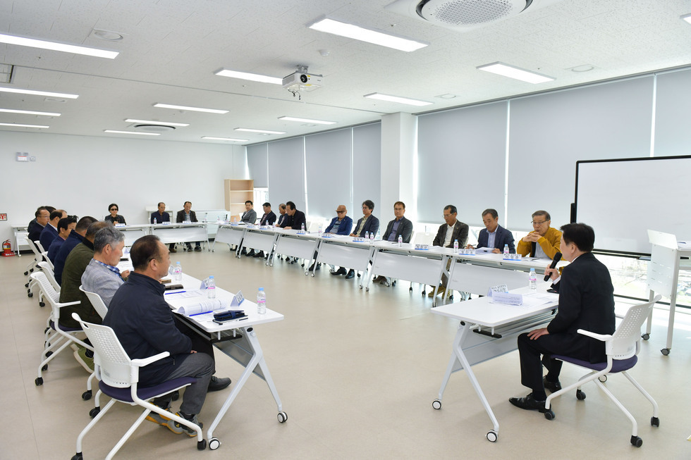 20250407 제2기 여수 르네상스 시민운동 실천협의회 회의-7.jpg