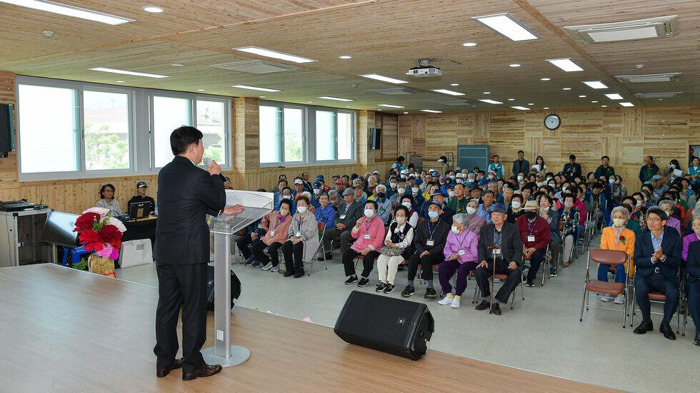 20250508 여수시노인복지관 어버이날 기념행사-2.jpg