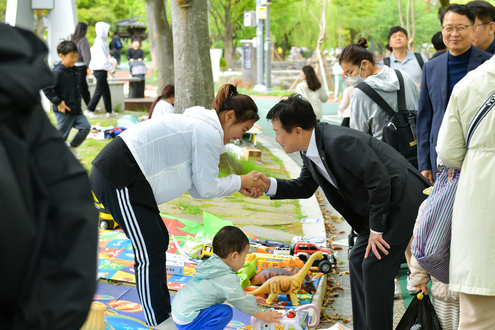 20250510 제2회 여수벼록시장 개장-10.jpg