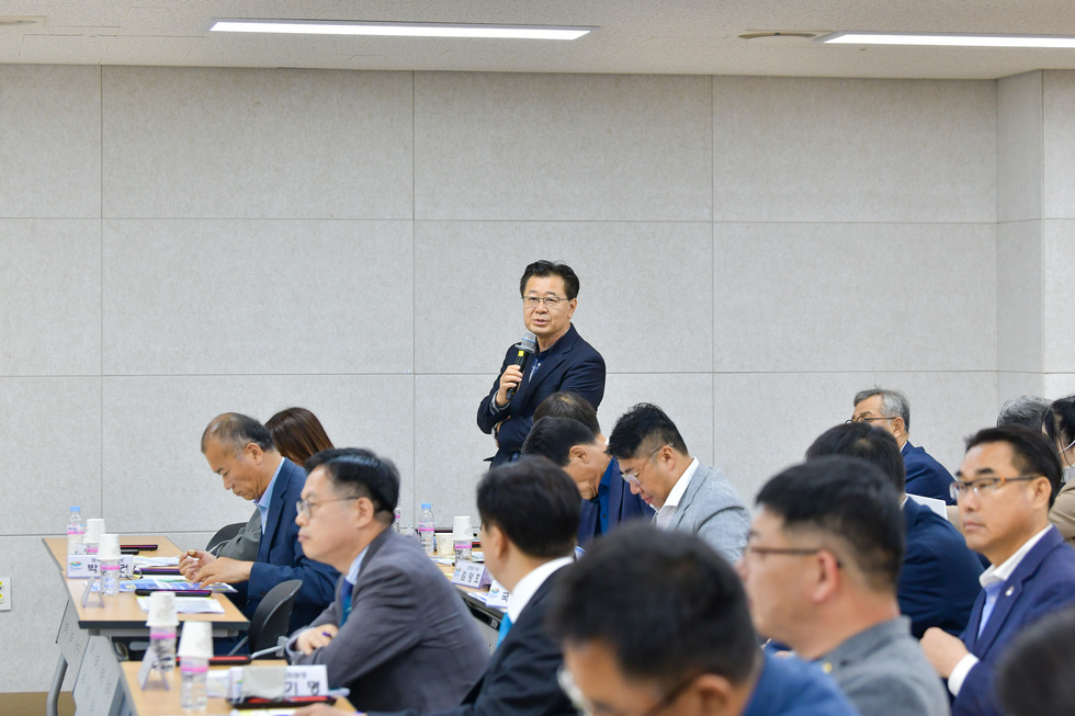 20250514 세계의 섬 한국의 섬 테마존 조성사업 기본계획 수립용역 최종보고회-12.jpg