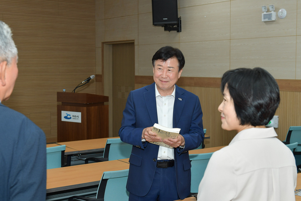 20250605 이순신학교 특강-1.jpg
