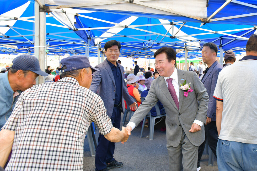 20250607 금천항 어촌뉴딜300사업 금봉리 주민 화합 한마당-5.jpg