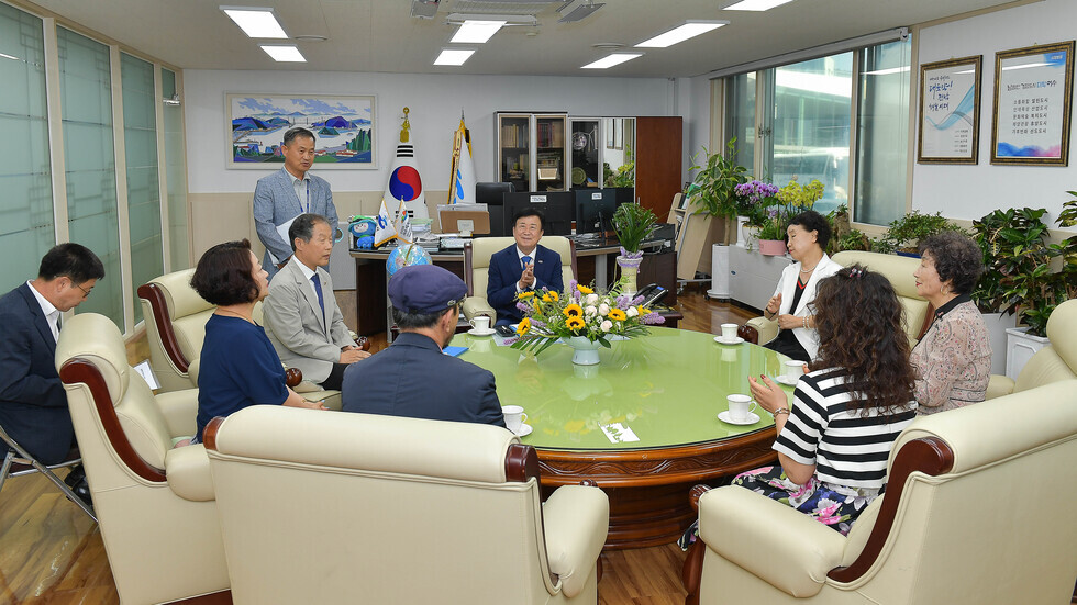 20250701 여수시-한국에이즈퇴치연맹 광주전남지회 협약식-1.jpg