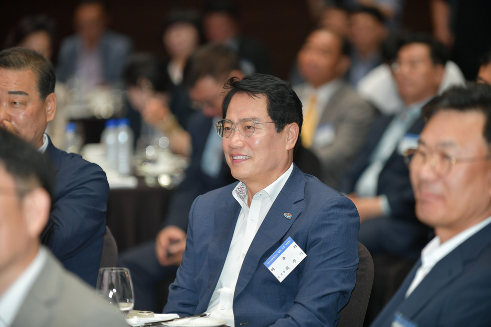 20250703 여수상공회의소 열린 오찬 강연회-5.jpg