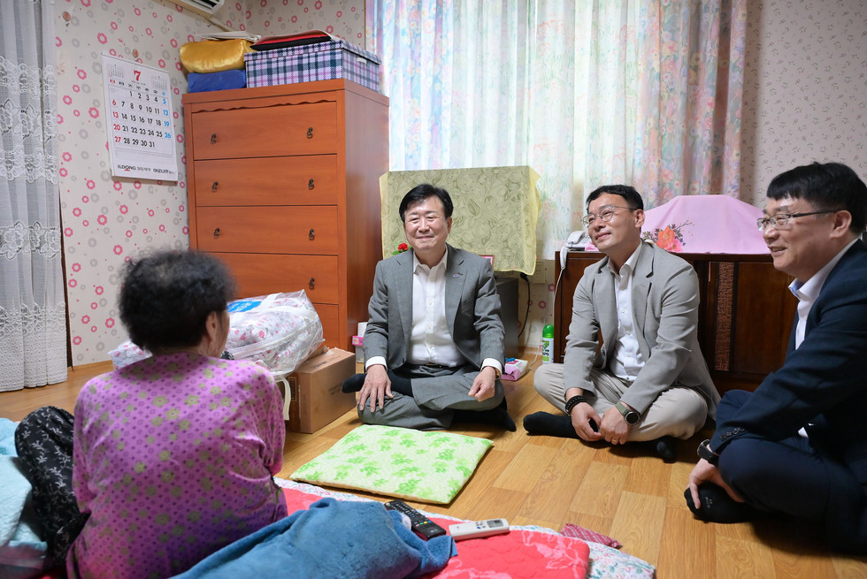 20250721 폭염안심 여름든든 프로젝트 폭염대비 저소득 취약계층 물품지원 행사-8.jpg