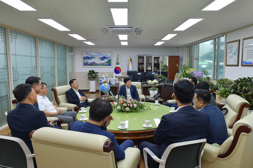 20250722 MG새마을금고 임직원 고향사랑기부금 상호 기탁식-5.jpg