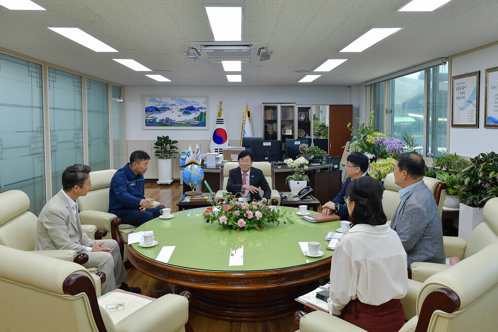 20250724 한전KPS(주) 아동·청소년  안경지원사업 후원 전달식-7.jpg