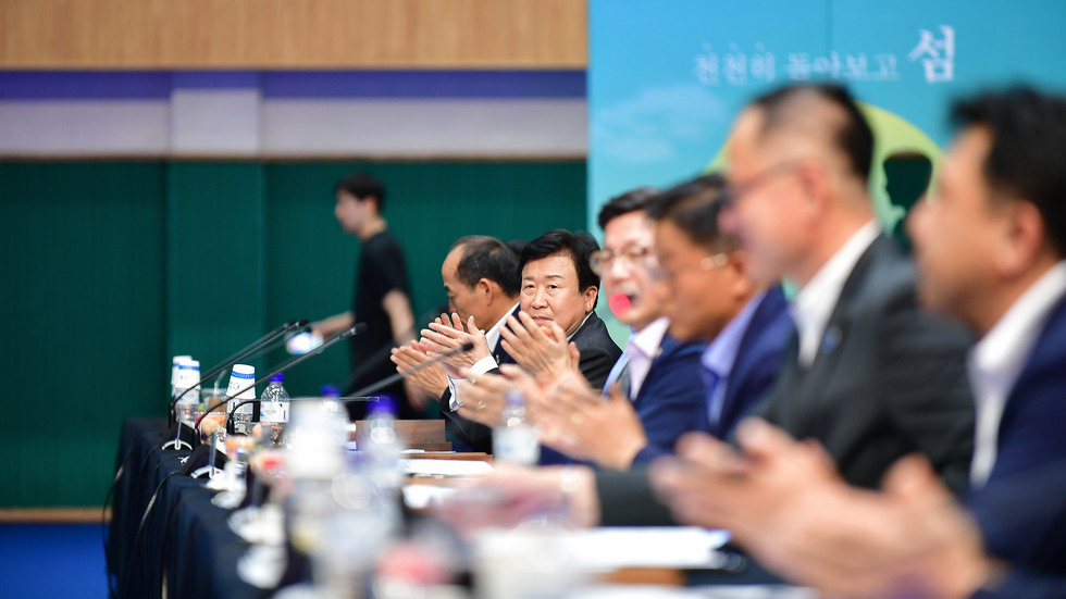 20250808 섬 지역 기초단체장 협의회 임시회의-8.jpg