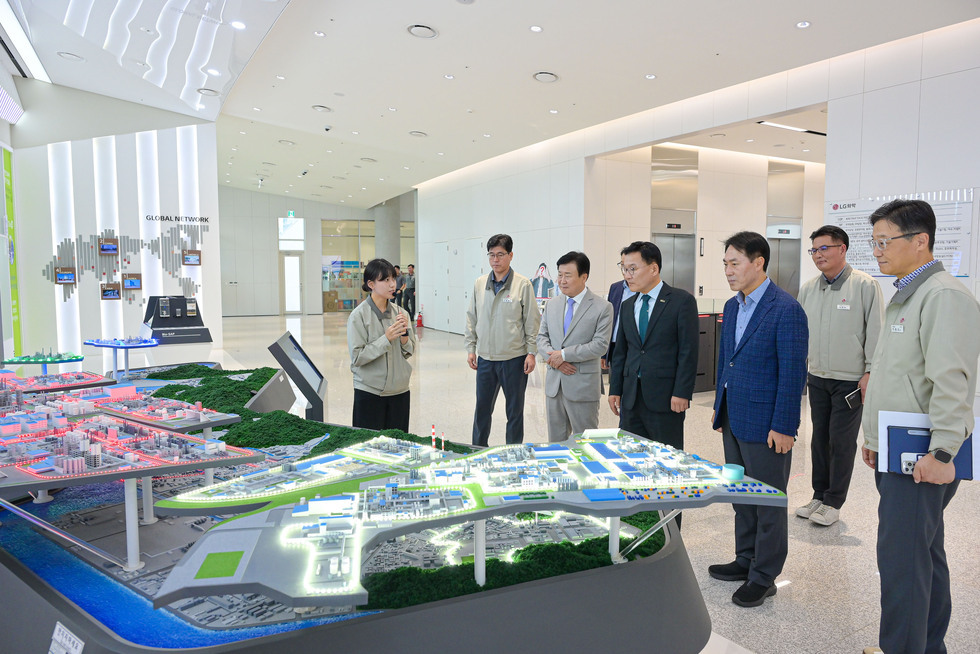 20250812 산업위기 선제대응지역 기업체 방문-5.jpg