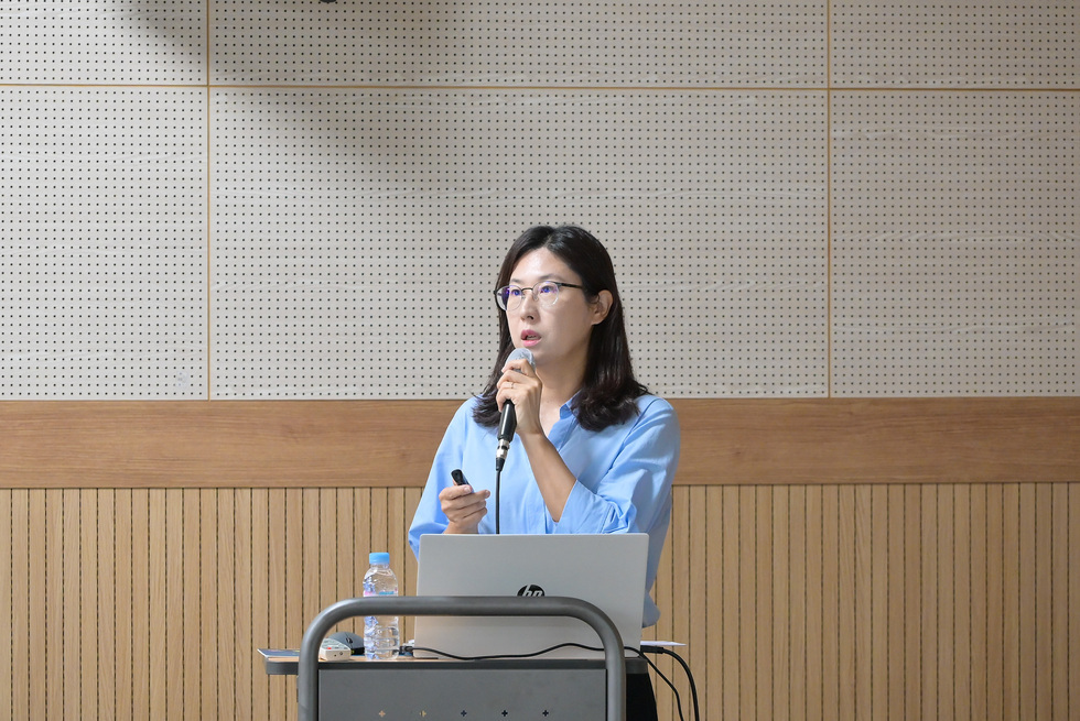 20250812 여수시립도서관 공간개편 및 특성화 방안 연구용역 중간보고회-2.jpg