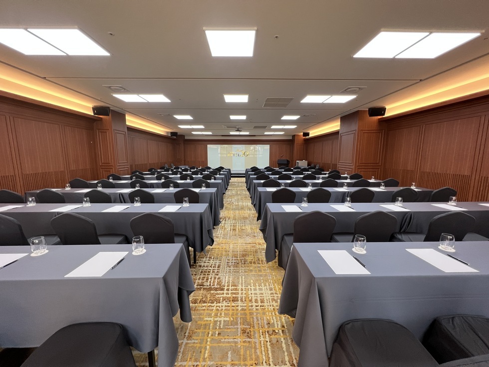 다이아몬드 회의시설 내부 전경