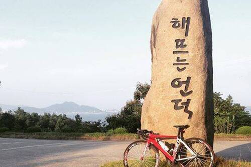 해뜨는언덕과 쉼 이미지