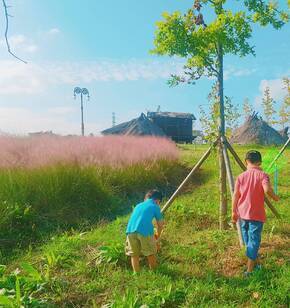 가을과 함께 걷는 아이들
