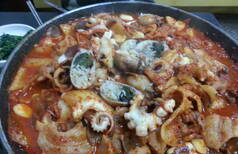 쭈꾸미,돼지고기,김치 삼합