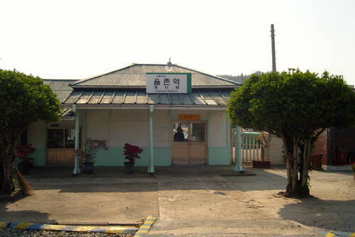여수 율촌역의 3번째 이미지